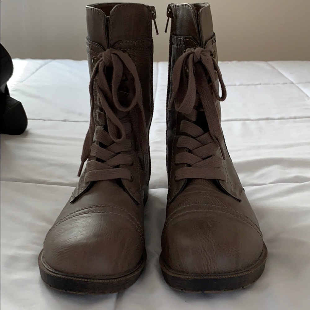 Light brown boots